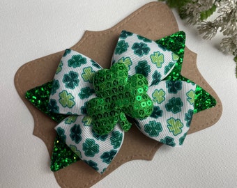 Sequins Clover Hair Bow , Shamrock St. Patty’s Day Bow , Shamrock Bow , Glitter Clover Hair Bow , 4 Inch Hair Bow , St. Patty’s