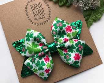 Pink and Green Clover Hair Bow , St. Patty’s Day Bow ,  Shamrock  Bow , Clover Hair Bow , 4 Inch Glitter Hair Bow ,St. Patrick’s Hair Bow