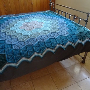Honeycomb Web Blanket PDF Häkelanleitung