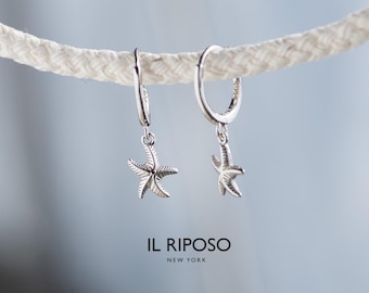 Pendientes de aro con dije de estrella de mar; plata de ley 925 / chapado en oro de 14 quilates