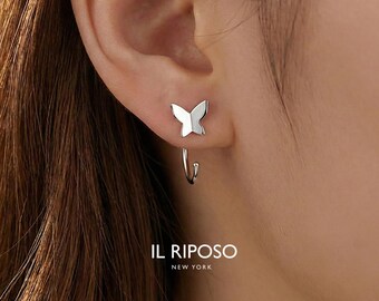 Aros minimalistas de mariposa en plata de ley - EH3016