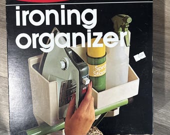 Organizador de planchado Rubbermaid de 1981, nuevo en caja, para montaje en pared. Almacenamiento para ropa.