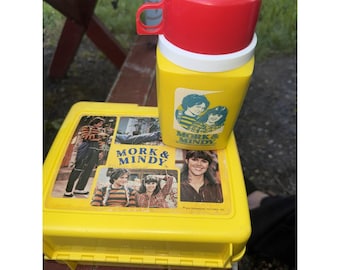 Vintage 1978 Mork And Mindy Plastic Yellow  Lunchbox With Matching Thermos