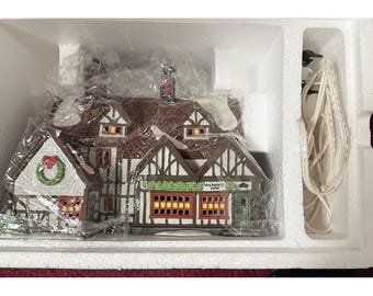 Vintage Avdelning 56 Heritage Village Coll. Dickens hus Ashbury Inn 5555-7 Pensionerad