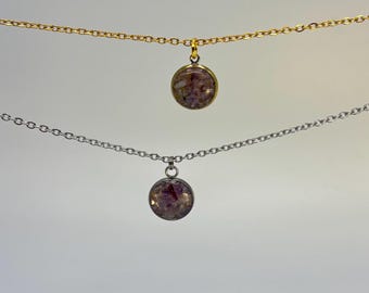 Collar de amatista en oro o plata.