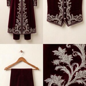 Pu&ograve; includere: Un completo a tre pezzi in velluto bordeaux scuro composto da un cappotto lungo, un gilet e pantaloni. Il cappotto e il gilet sono decorati con elaborati ricami color argento a motivi di foglie. Il gilet presenta una chiusura frontale a bottoni.
