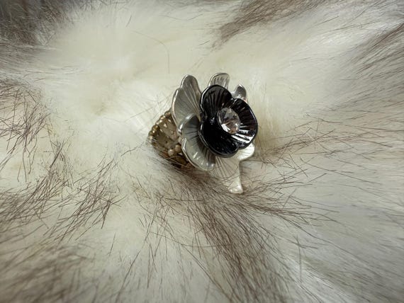 Vintage Bloom Statement Ring - image 2