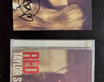 Taylor Swift 2012 Red Autographed CD With Heart Booklet Original