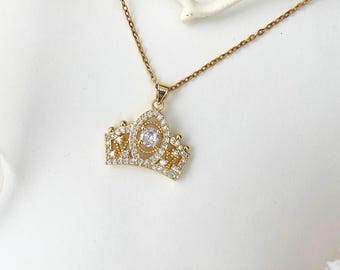 Goldene Kronen Halskette mit Kristall als Anhänger - Geschenk für Sie