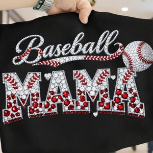 Strass Baseball Mama Png, Spieltag Shirt Design, Softball Mama SVG, Baseball Bogen Clipart, jubeln Mama, Sport Team Png, Baseball Mama Dtf