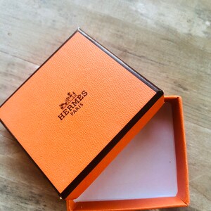 Hermés Original Small Square Ring Box. 2 1/8 Square by 1 