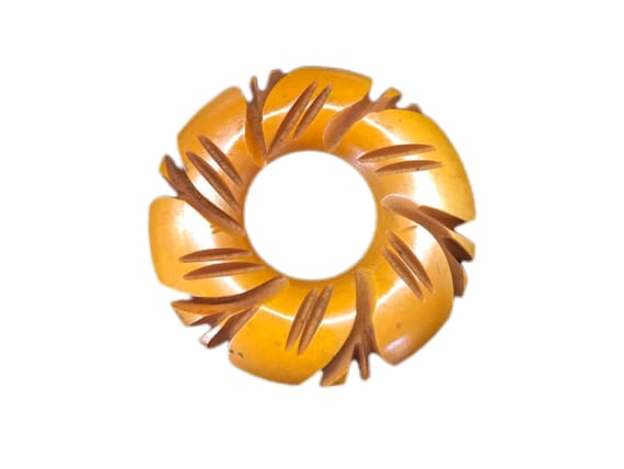 Vintage Carved Butterscotch Bakelite Brooch Pin Yellow Round