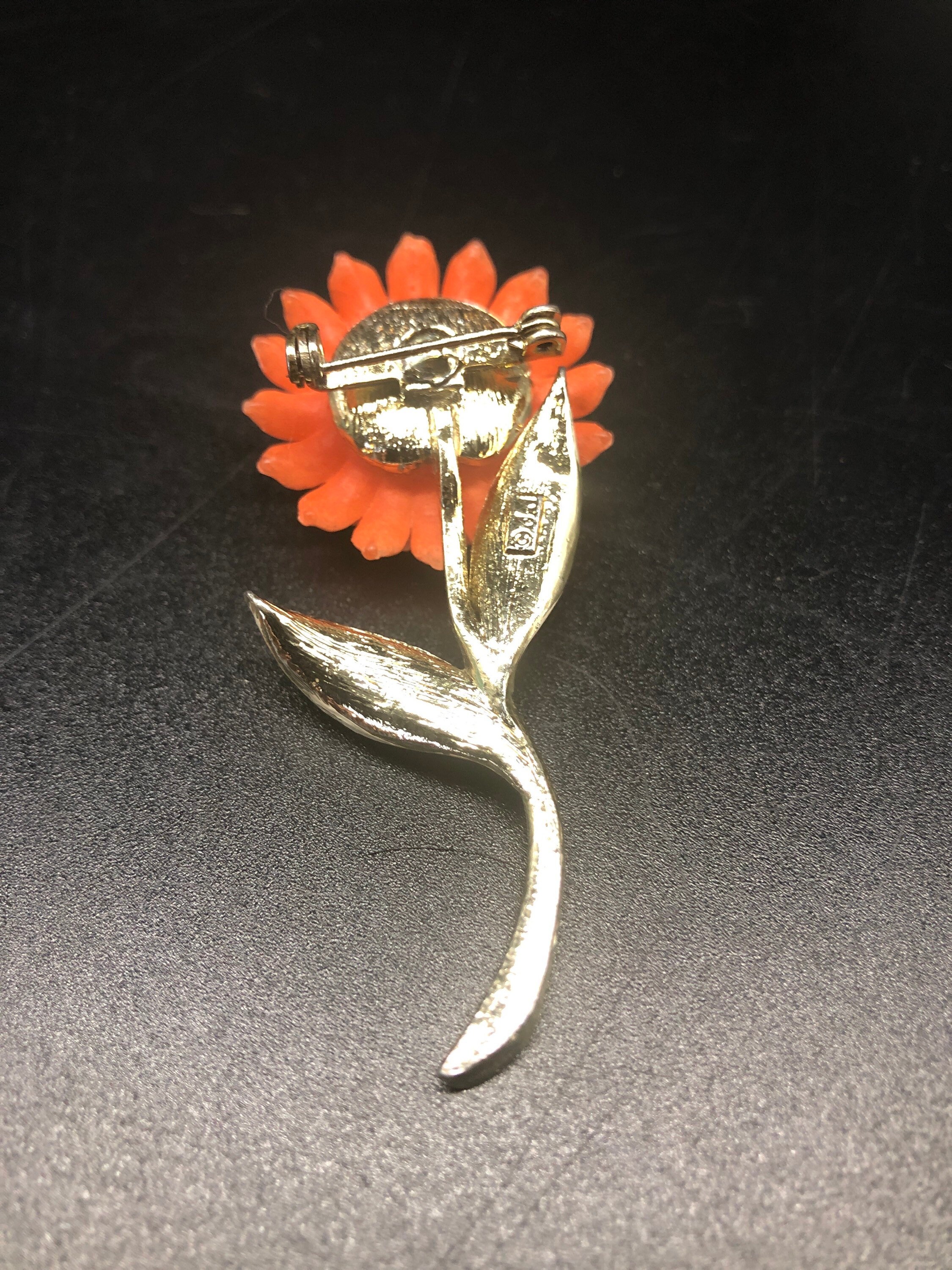 シモンズグランドセール ジニア オレンジ ヴィンテージ ブローチ 日本 Etsy - 322100A ジュエリー ジョネット J J アクセサリー