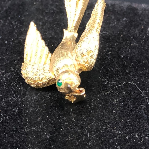 Vintage JJ bird brooch pin green eye, gold tone. … - image 7