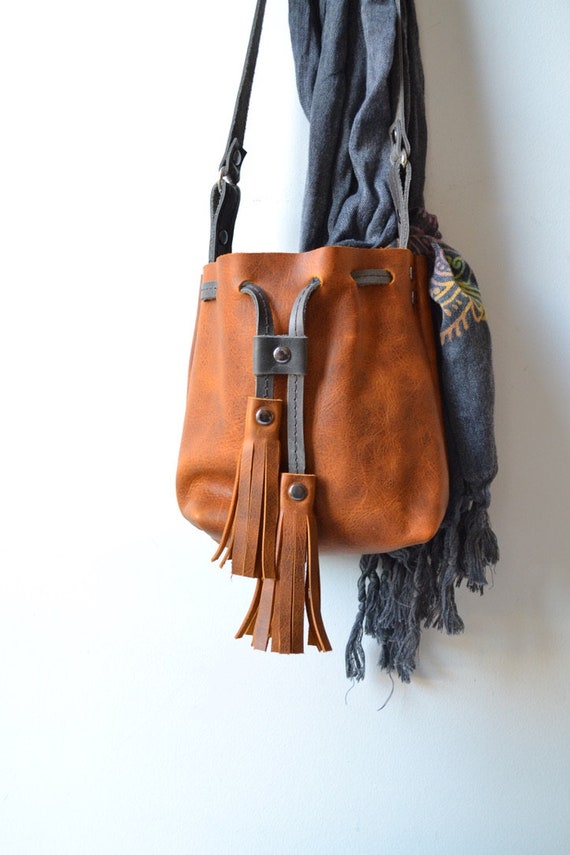 leather bucket tote