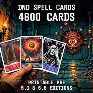 Puede incluir: Un conjunto de cartas de hechizos DND con 4600 cartas en formato PDF imprimible para las ediciones 5.1 y 5.5. Las cartas muestran varias ilustraciones de fantasía, incluyendo una figura en un espejo, una bola de fuego y un personaje encapuchado.