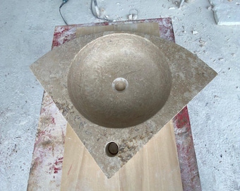 Lavabo de esquina de travertino hecho a mano, lavabo de pared de piedra natural, lavabo triangular.