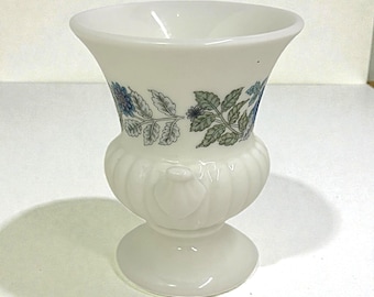 Wedgwood Clementine pattern bone china urn vase