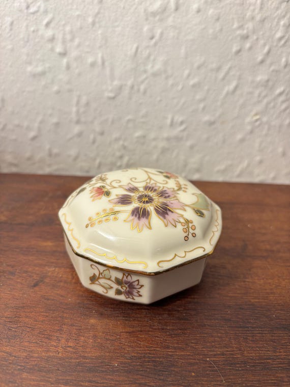 Zsolnay porcelain trinket box 1860s Antique collectible.