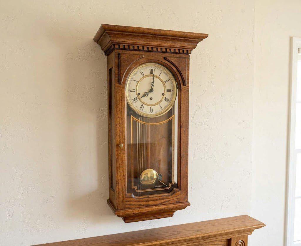 Vintage Howard Miller Clock - Etsy