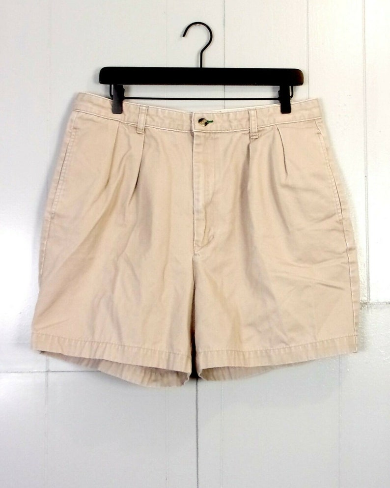 vtg 90s euc Tommy Hilfiger Pleated Front Tan Twill Shorts Crest Logo sz 35