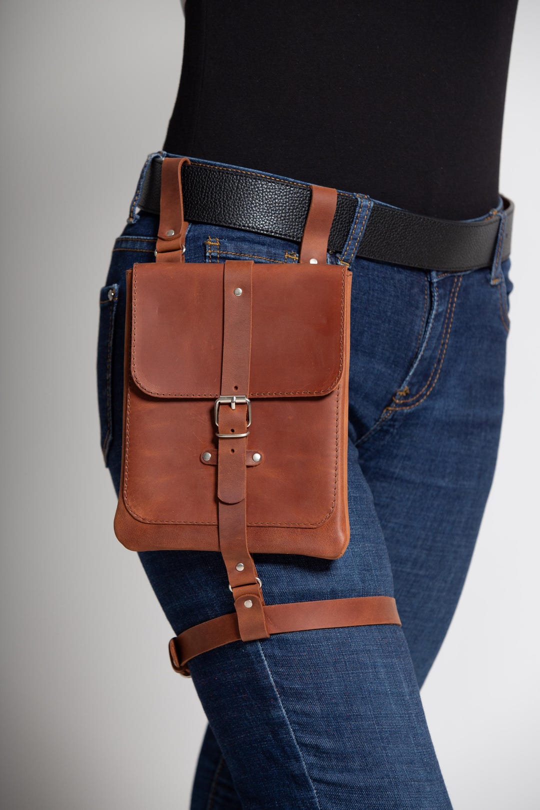 Cognac Leather Leg Bag: Unisex Thigh Bag, Personalized Gift - Etsy