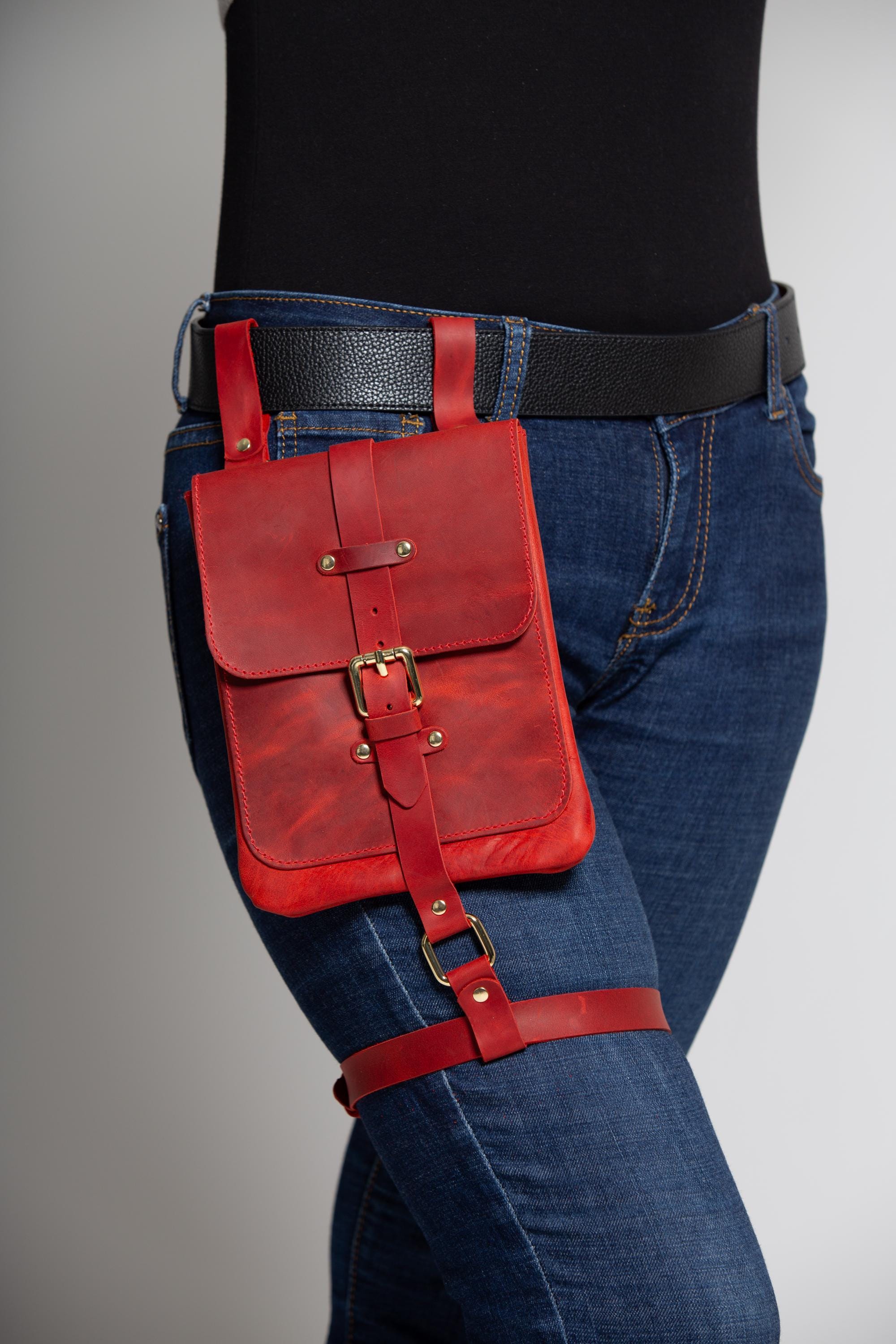 Cognac Leather Leg Bag: Unisex Thigh Bag, Personalized Gift - Etsy