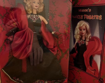1999 Mann&#39;s Chinese Theatre Barbie Limited Edition #24636 NRFB