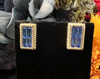 Vintage 80’s Swavorski Swan Crystal Gold Tone Pierced Earrings