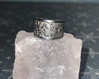 Anillo de cuchara de acero inoxidable hecho a mano: joyería de plata reciclada de segunda mano