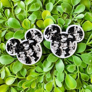 Nostalgic friends flatback: Set/2  Vintage Mouse Acrylic, Hair bows supplies, Badge Reel Toppers, Glitter planar resin.