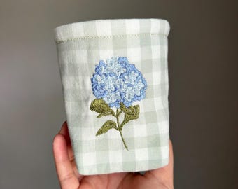 Embroidered Hydrangea Cup Koozy, Insulated Drink Sleeve