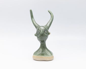 Ceramiczny rogaty stwór // Morskozielony i zakrzywiony