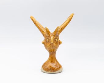 Ceramiczny rogaty stwór // Dynia i figurka punktów