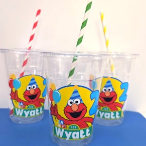 Elmo Personalized Party Cups 16 oz | Set of 12 Cups with Lids & Paper Straws | Birthday Party Favors Cup