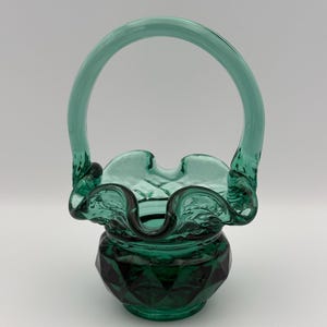 フェントン アンティークantique エメラルドグリーンバスケット アメリカ Fenton Emerald Green Basket - Etsy