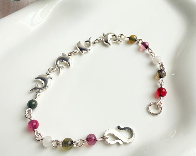 Dolphin Gemstone Bracelet for women, Silver Plated Ocean Jewelry, Adjustable Coastal Style Accessory