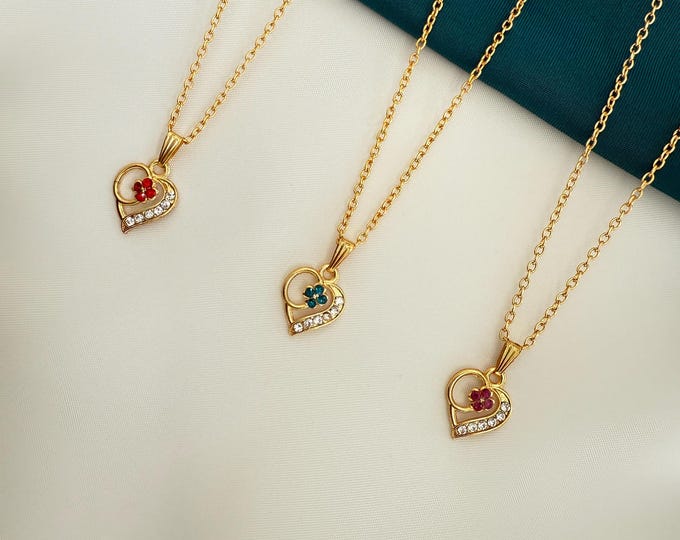 Lucky Clover Heart Pendant Necklace – Stainless Steel Fashion Jewelry