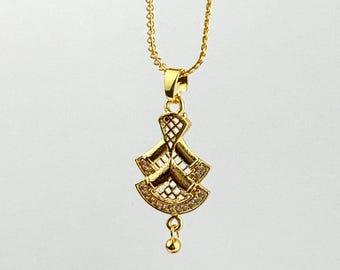 Filigree Drop Pendant Necklace |Elegant Gold Statement Jewelry | Layered