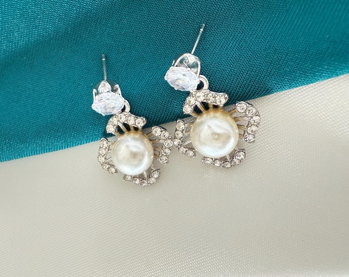 White Flower Drop Earrings with Faux Pearl & Rhinestones | Elegant Crystal Fashion Earrings