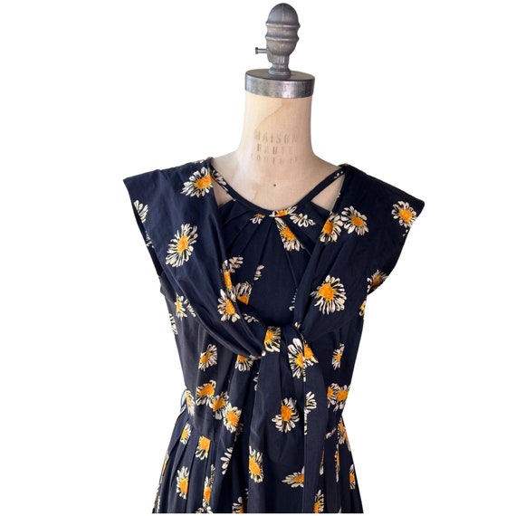 1950s Black Floral Print Sundress - image 2