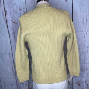 1950s Yellow Cardigan image 4