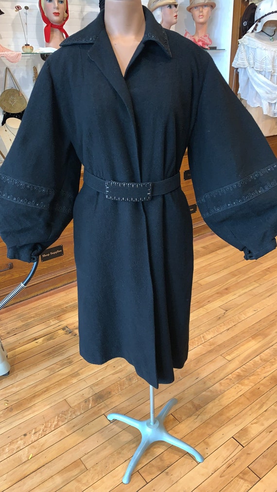 1930’s Balloon sleeve wool coat