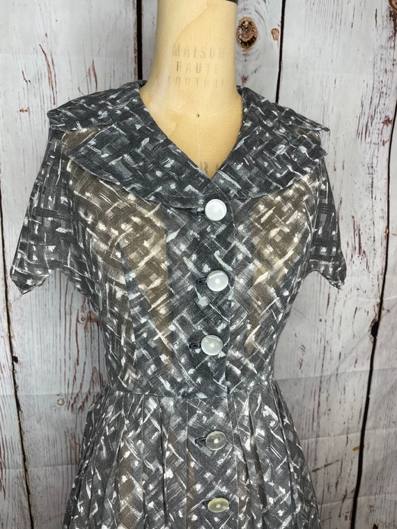 1950s gray print dress - image 3