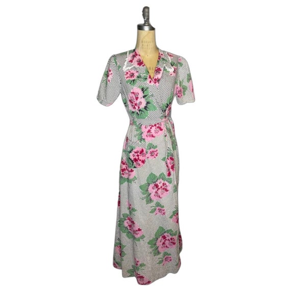 1940s floral print dressing robe - image 1