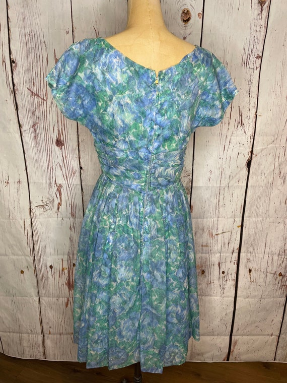 1950s floral print dress - image 4