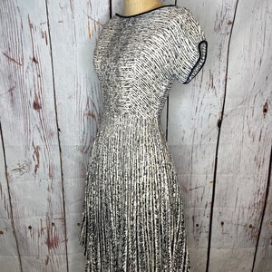 1950s dress image 2