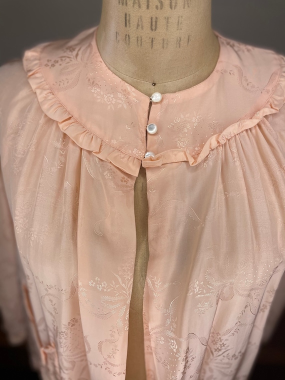 1940s pink bed jacket - image 3