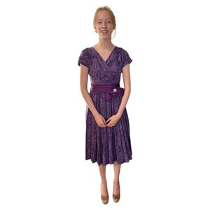 1940s Purple Paisley Print Dress image 1