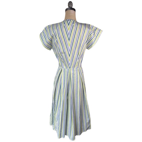 1940s pastel striped dress - image 4